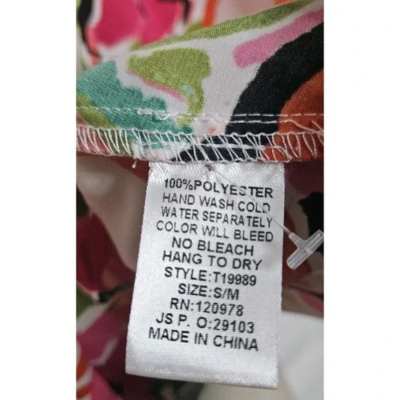 NWOT Entro Satin Kimono Sleeve Floral Button V Neck Blouse Top Womens S/M Resort - Picture 5 of 9